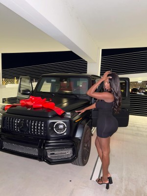 Ellie Empress Photo #47