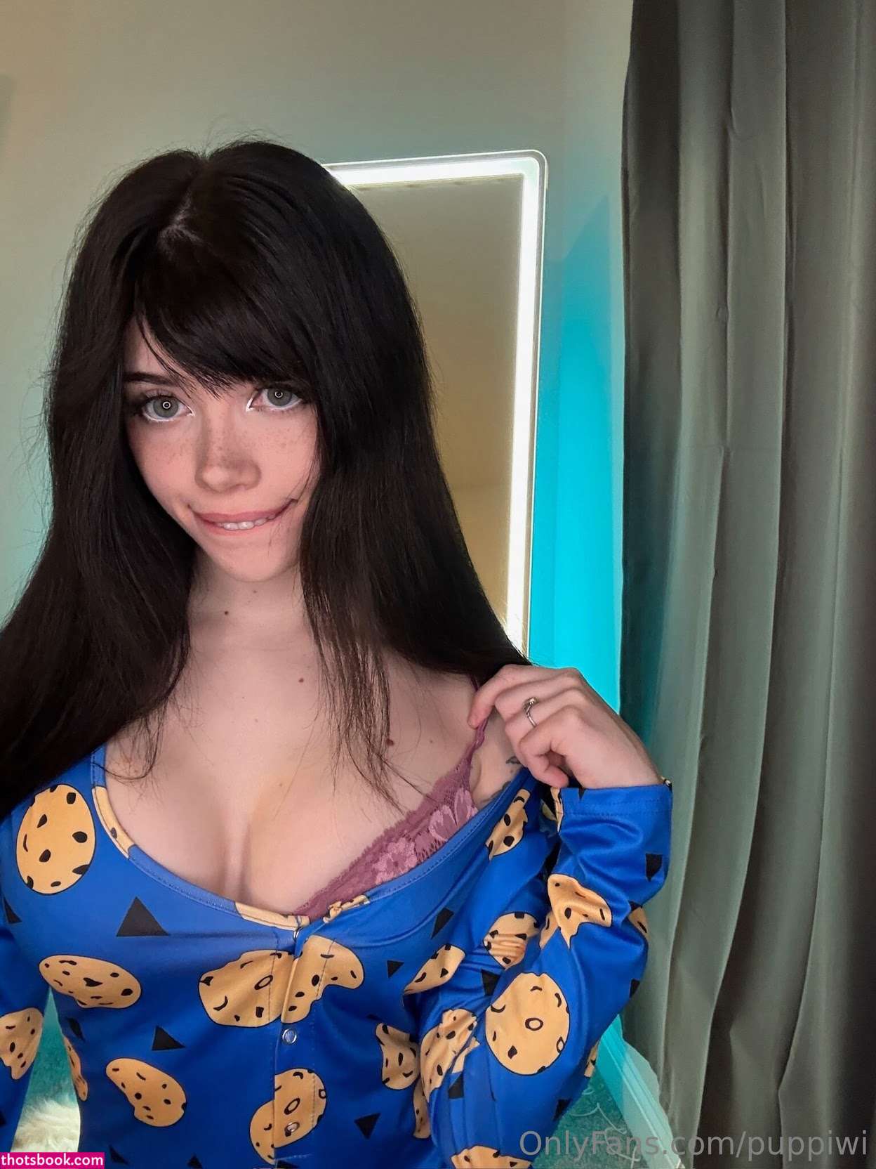 Grinchie Puppiwii Photo #407