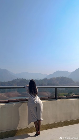 Qiaoniutt Photo #155