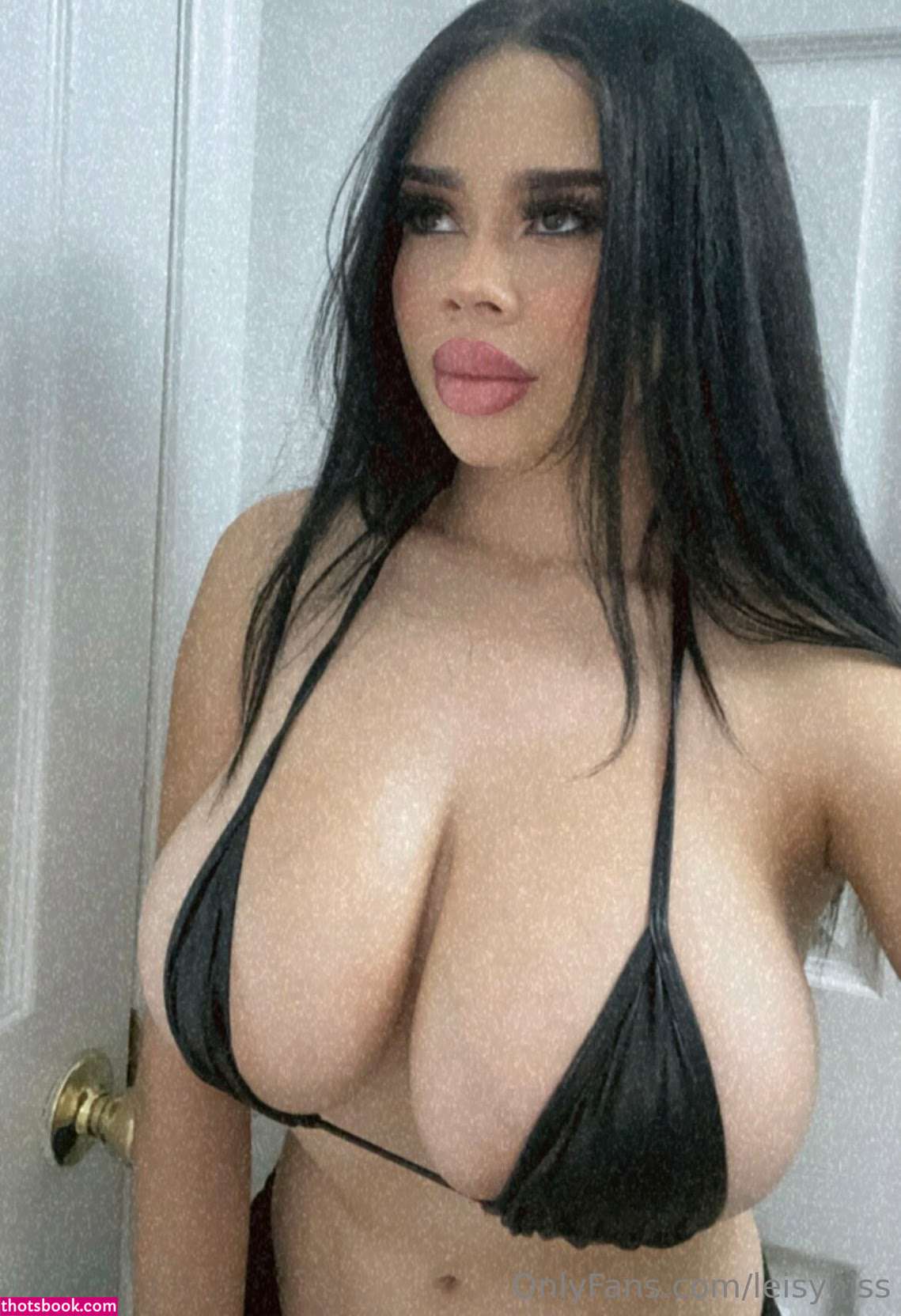 Leisy Niss Photo #18