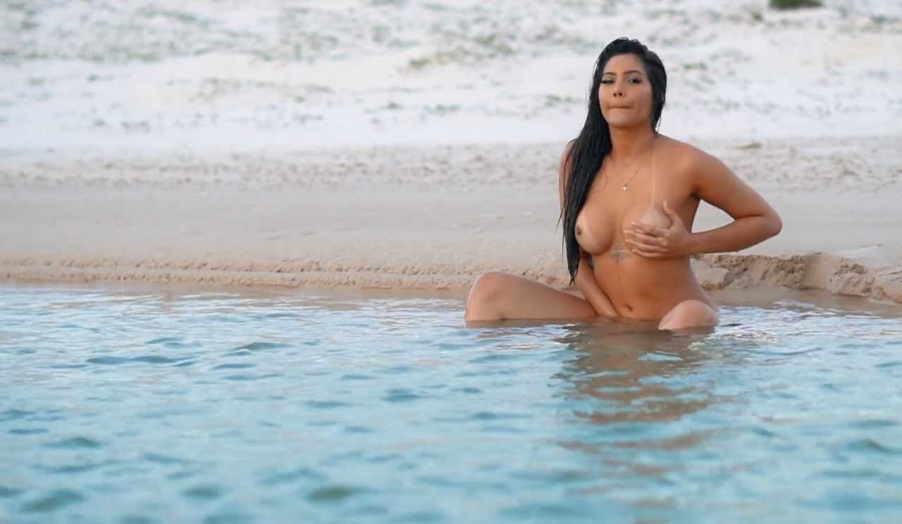 Ayarla Souza Photo #29