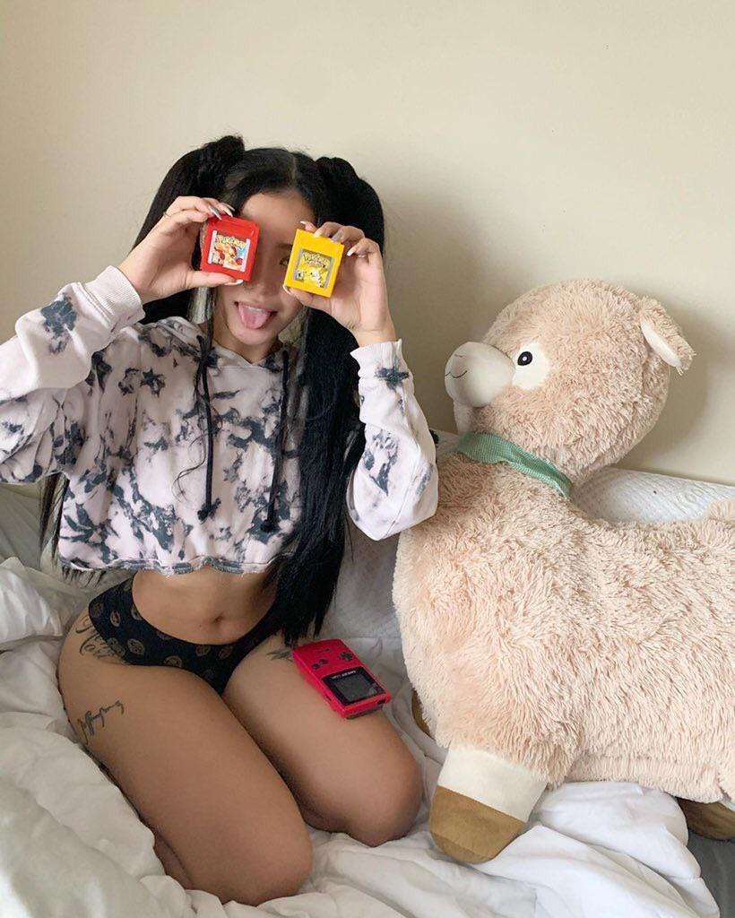 Bella Poarch Photo #130