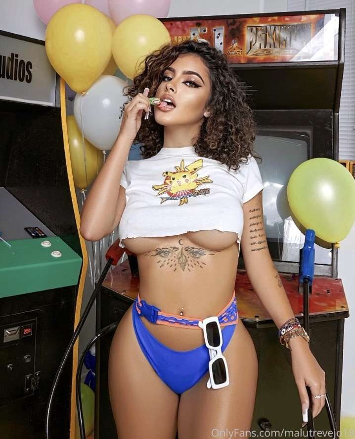 Malu Trevejo Photo #191