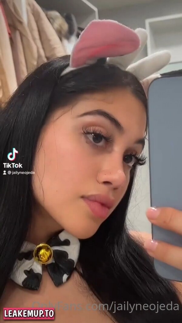 Jailyne Ojeda Post #10