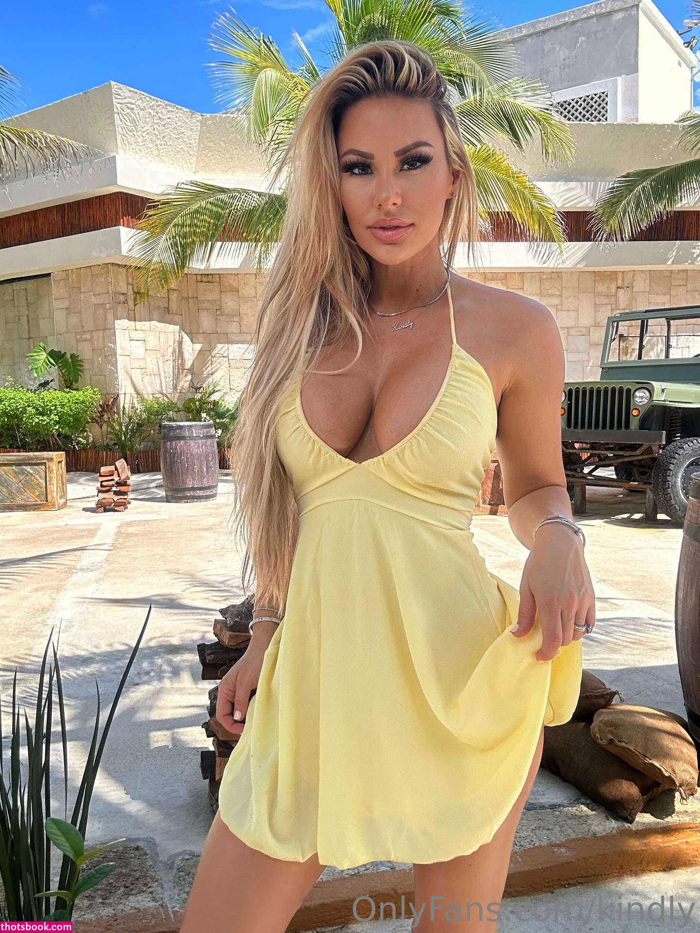 Kindly Myers Photo #166