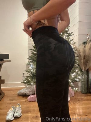 Kindly Myers Photo #220