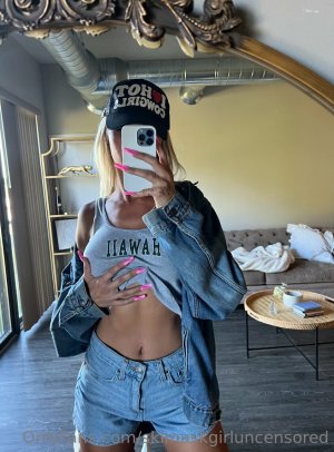 Briana Armbruster Photo #76