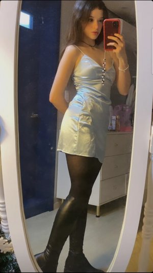 Abitrebecca Photo #11