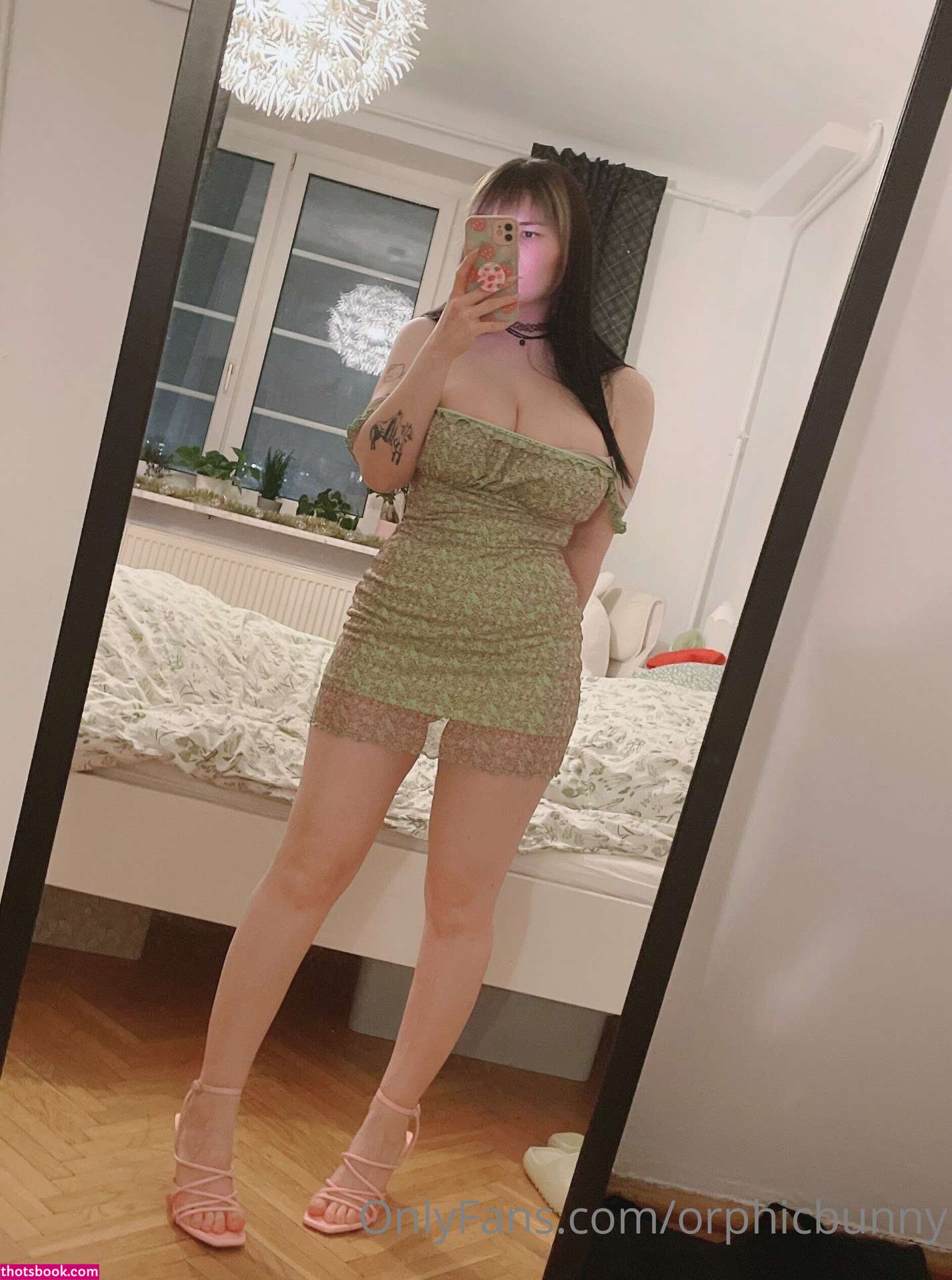 Monochromesan Photo #150