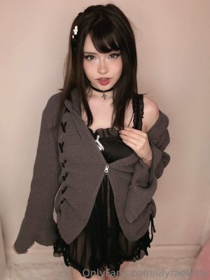 Lilyraedoll Photo #7
