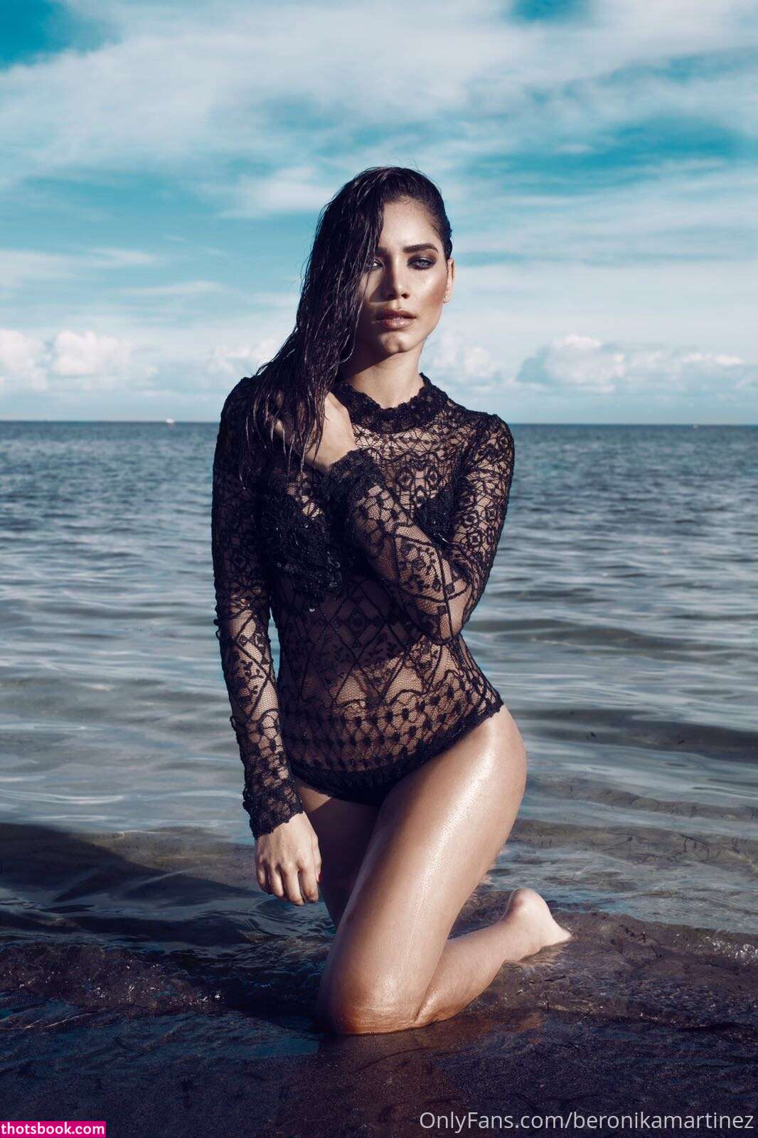 Beronika Martinez Photo #10
