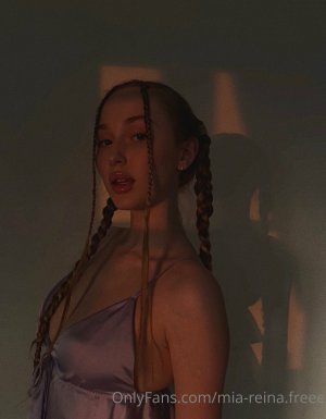 Mia Reina Photo #18
