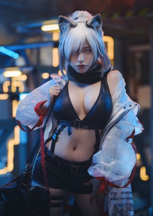 Ain Nguyen Photo #86