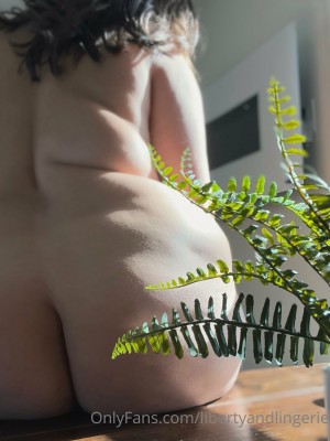 Libertyandlingerie Photo #23