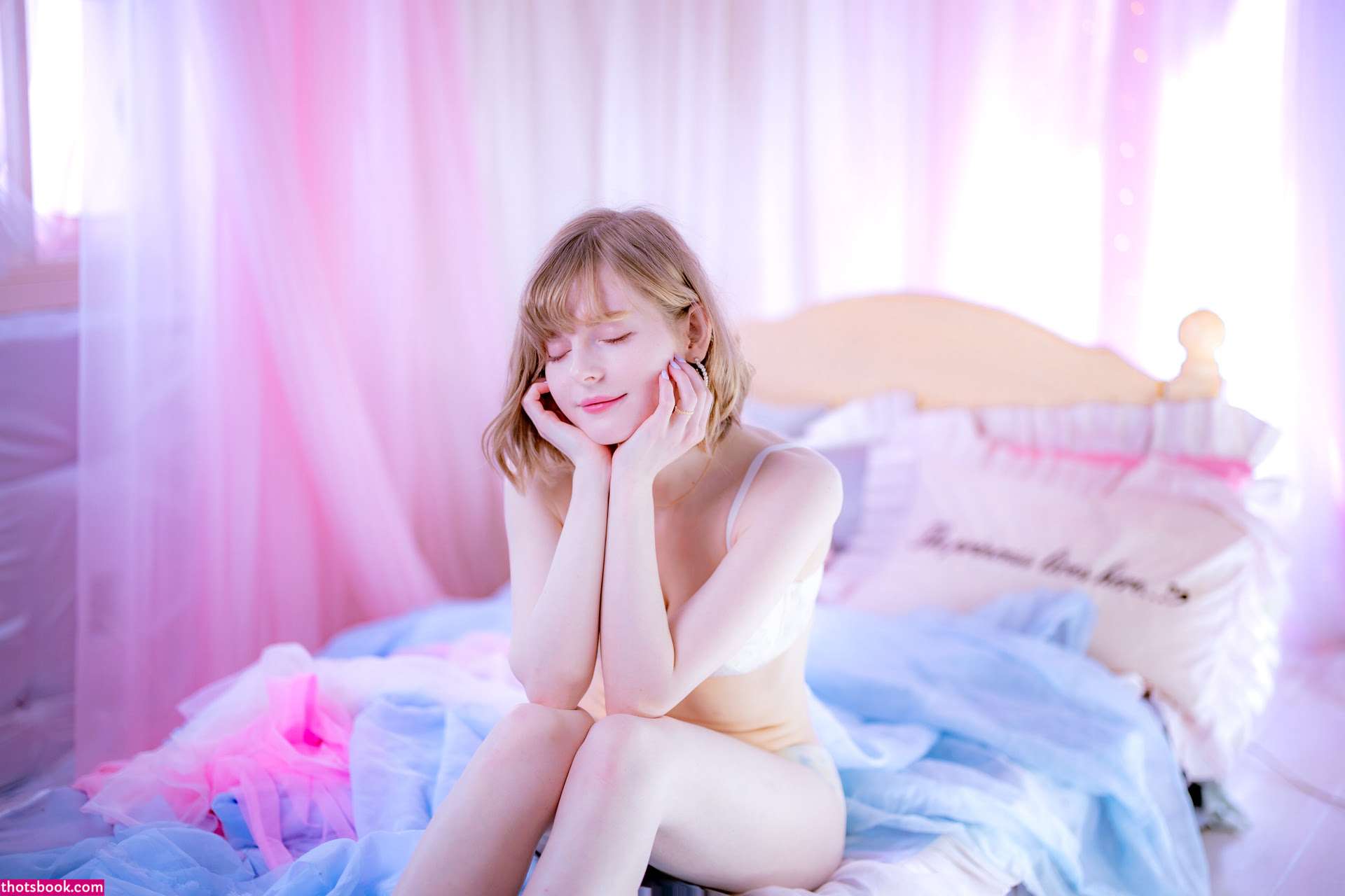 Ella Freya Photo #6