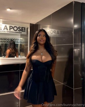 Bunnyscherry Photo #77