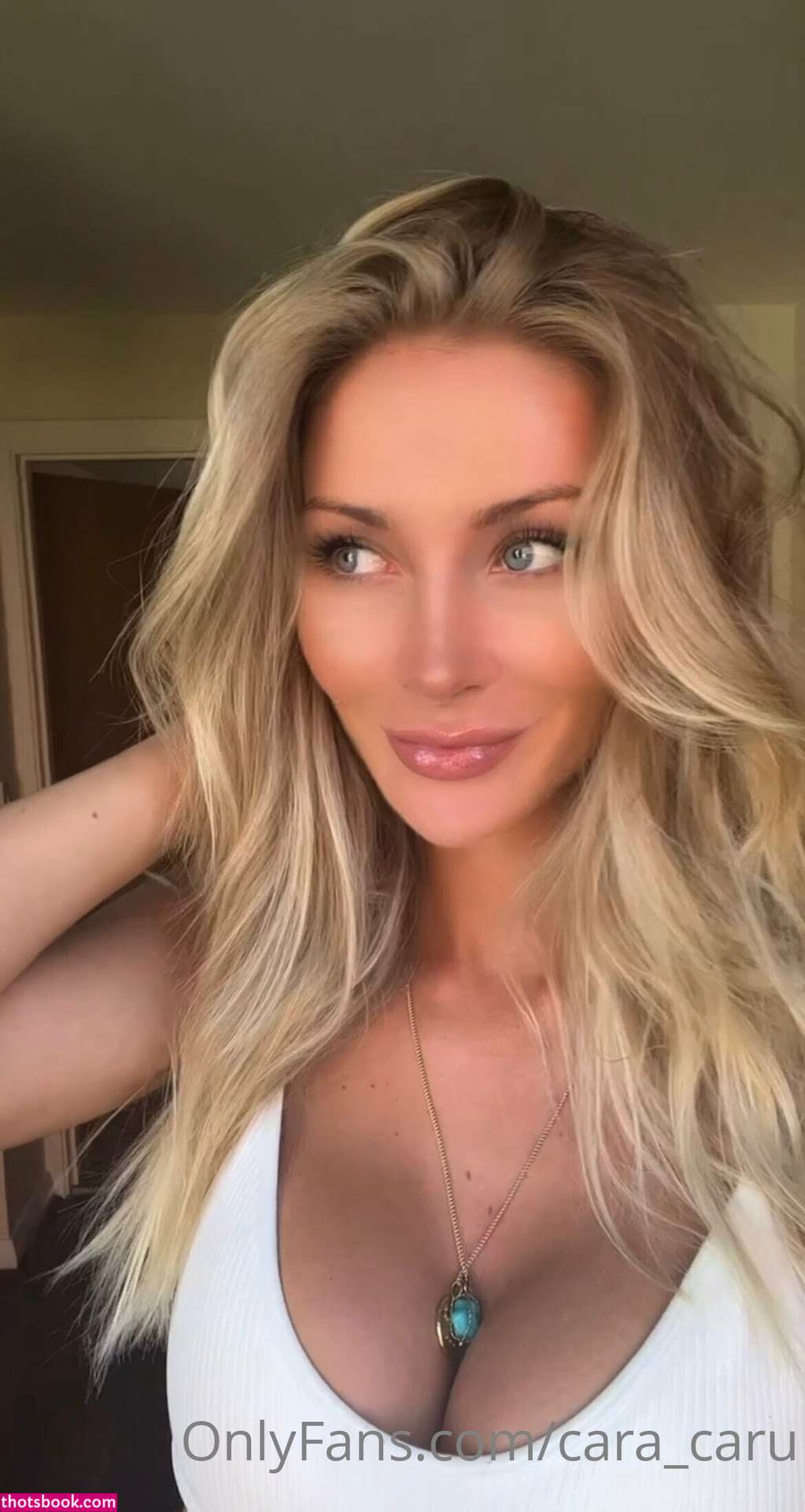 Caris Caru Photo #13