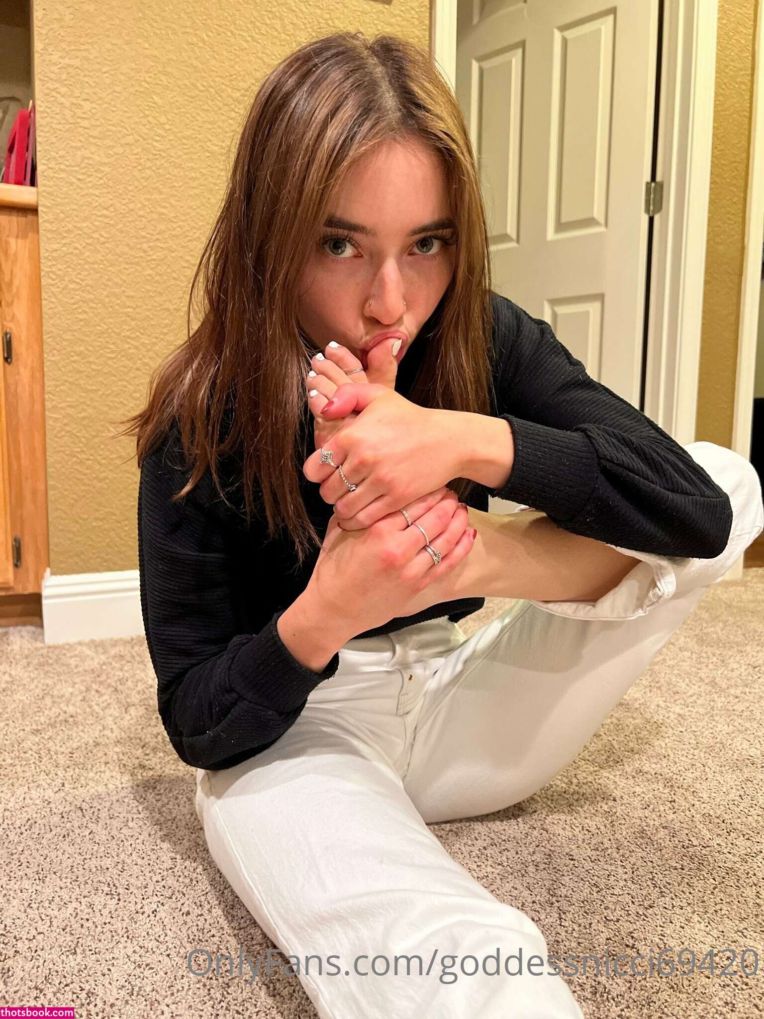 Goddessnicci69420 Photo #18