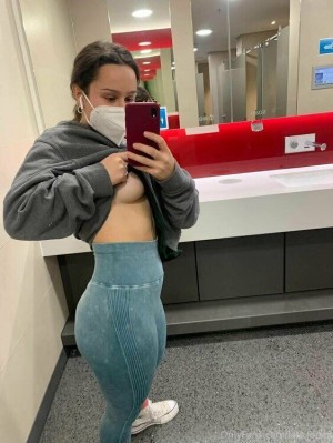 Laia Lopez Photo #26