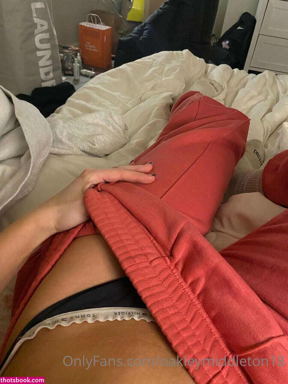 Oakleymiddleton18 Photo #3