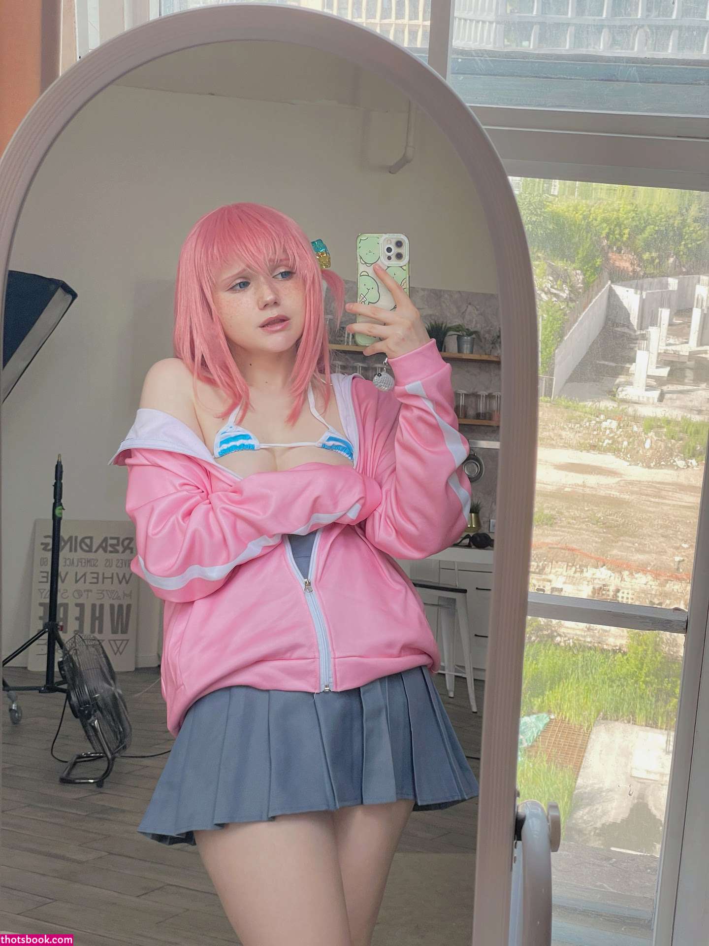 Neyrodesu Photo #679