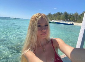 Mia Capucine Photo #4