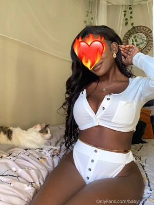 Babylyraxxx Photo #15