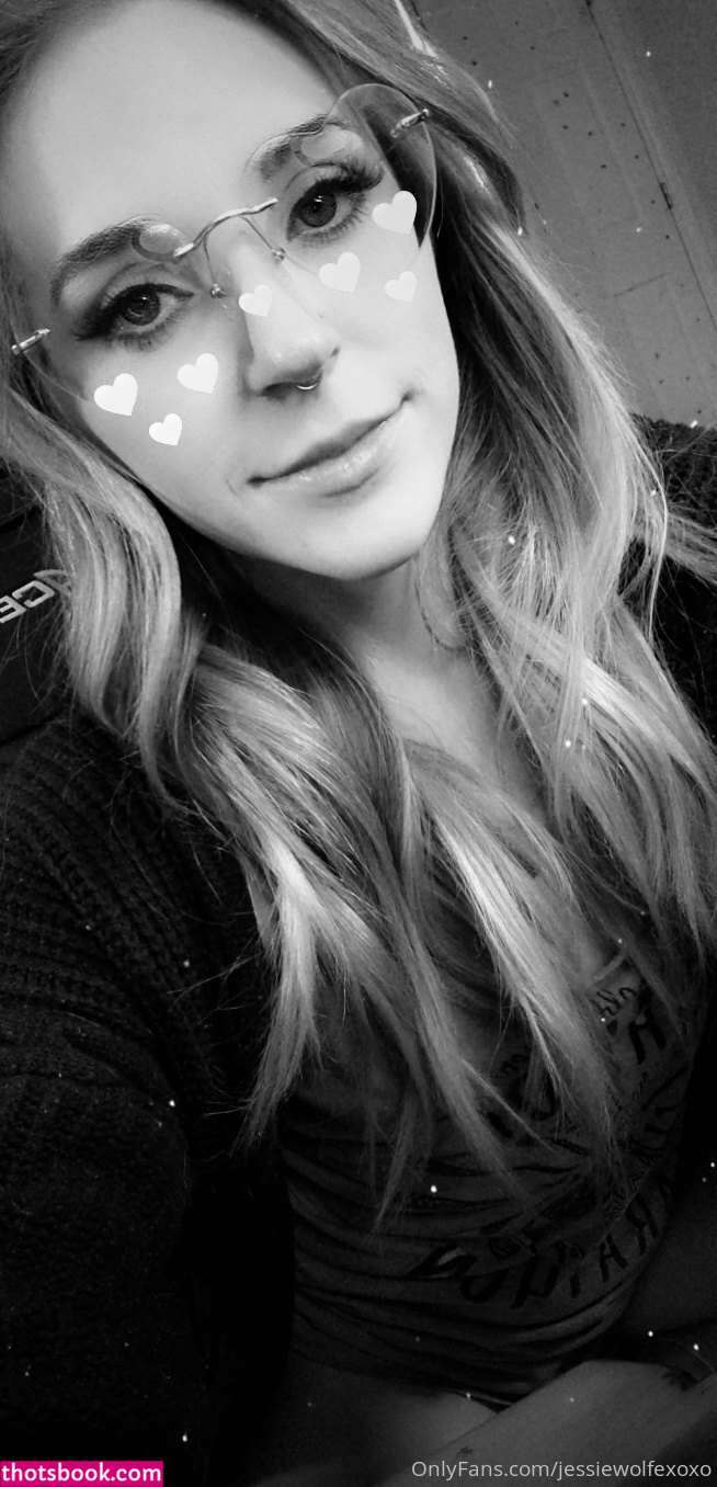 Jessiewolfexoxo Photo #7