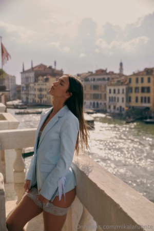 Mikaela Lafuente Photo #697