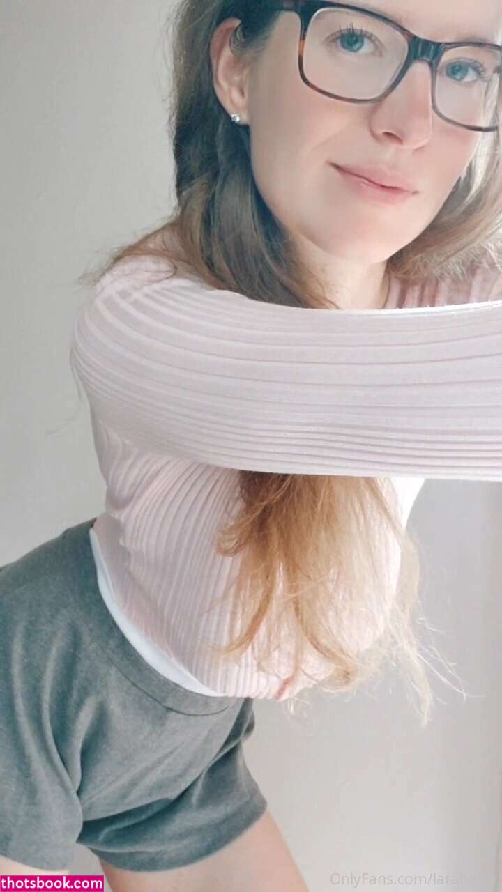 Laraheller Photo #43