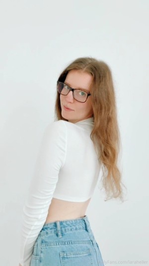 Laraheller Photo #71