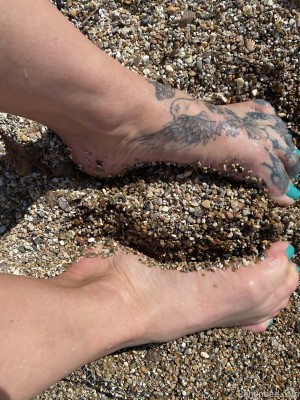 Rahyndee James Photo #58