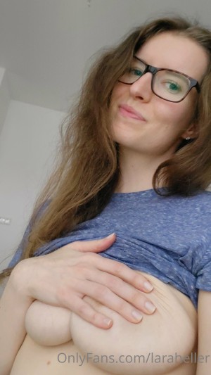 Laraheller Photo #179