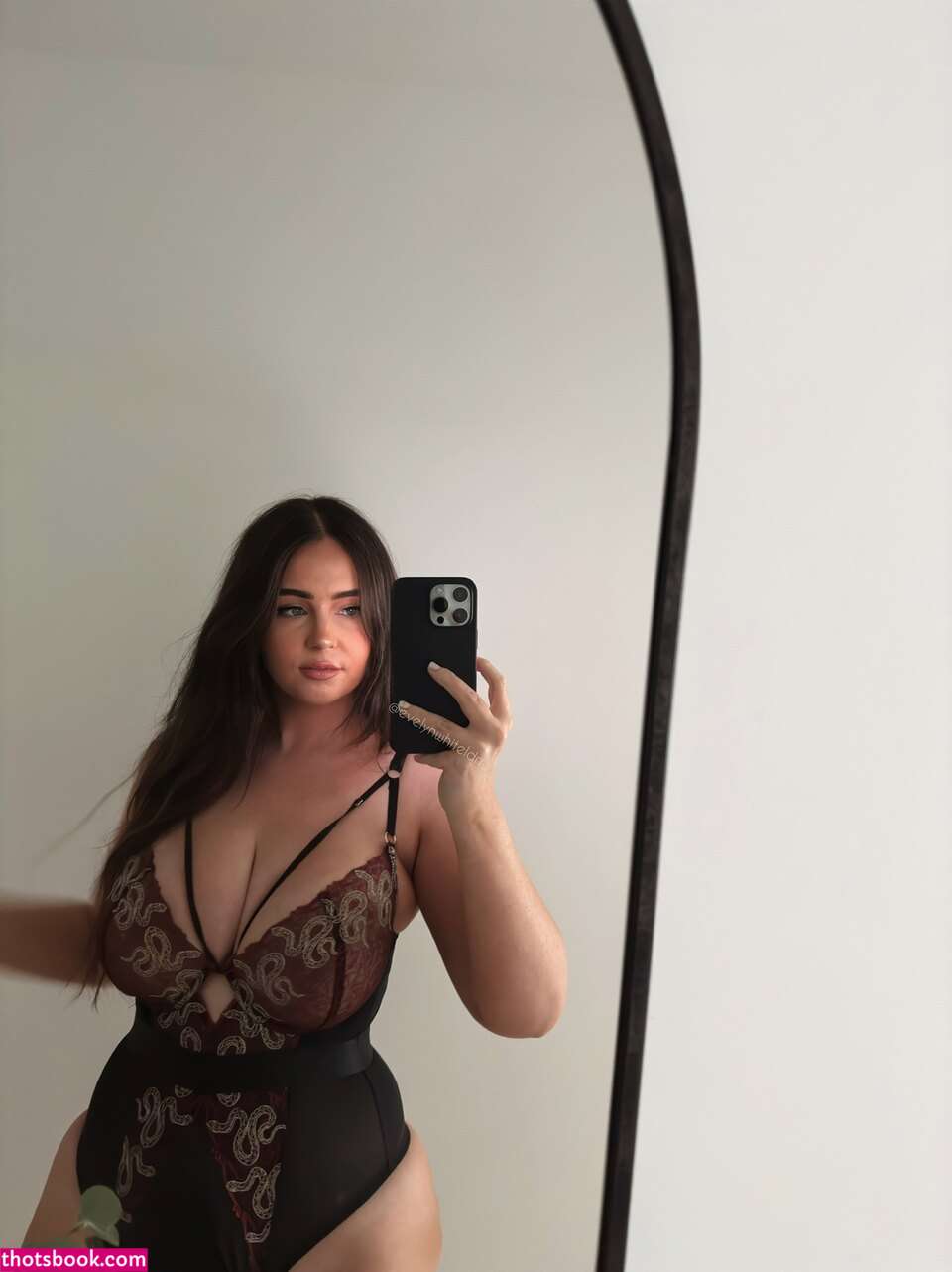 Evelyn White Photo #19