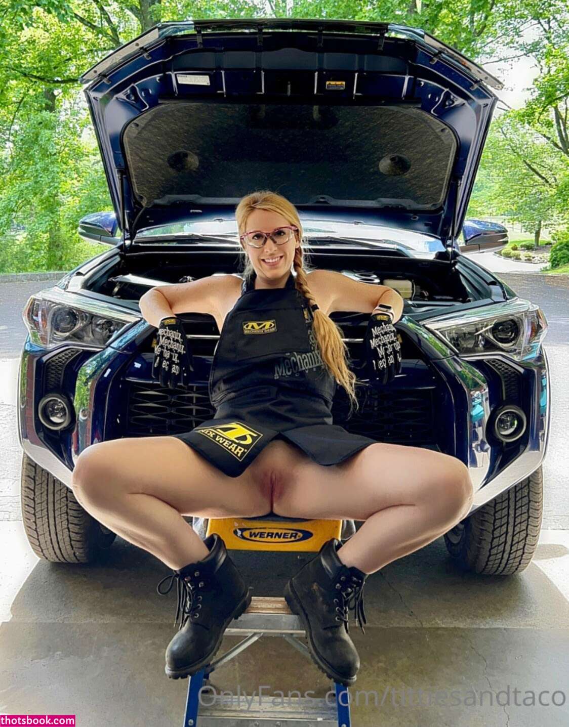 tittiesandtaco Photo #15