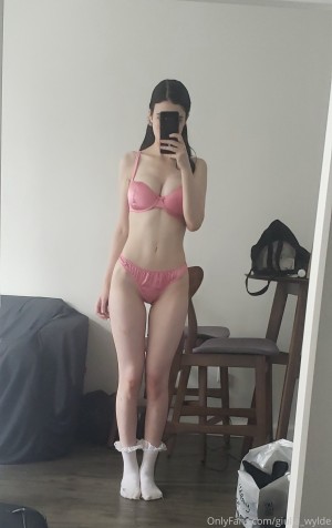 Giulia Wylde Photo #13