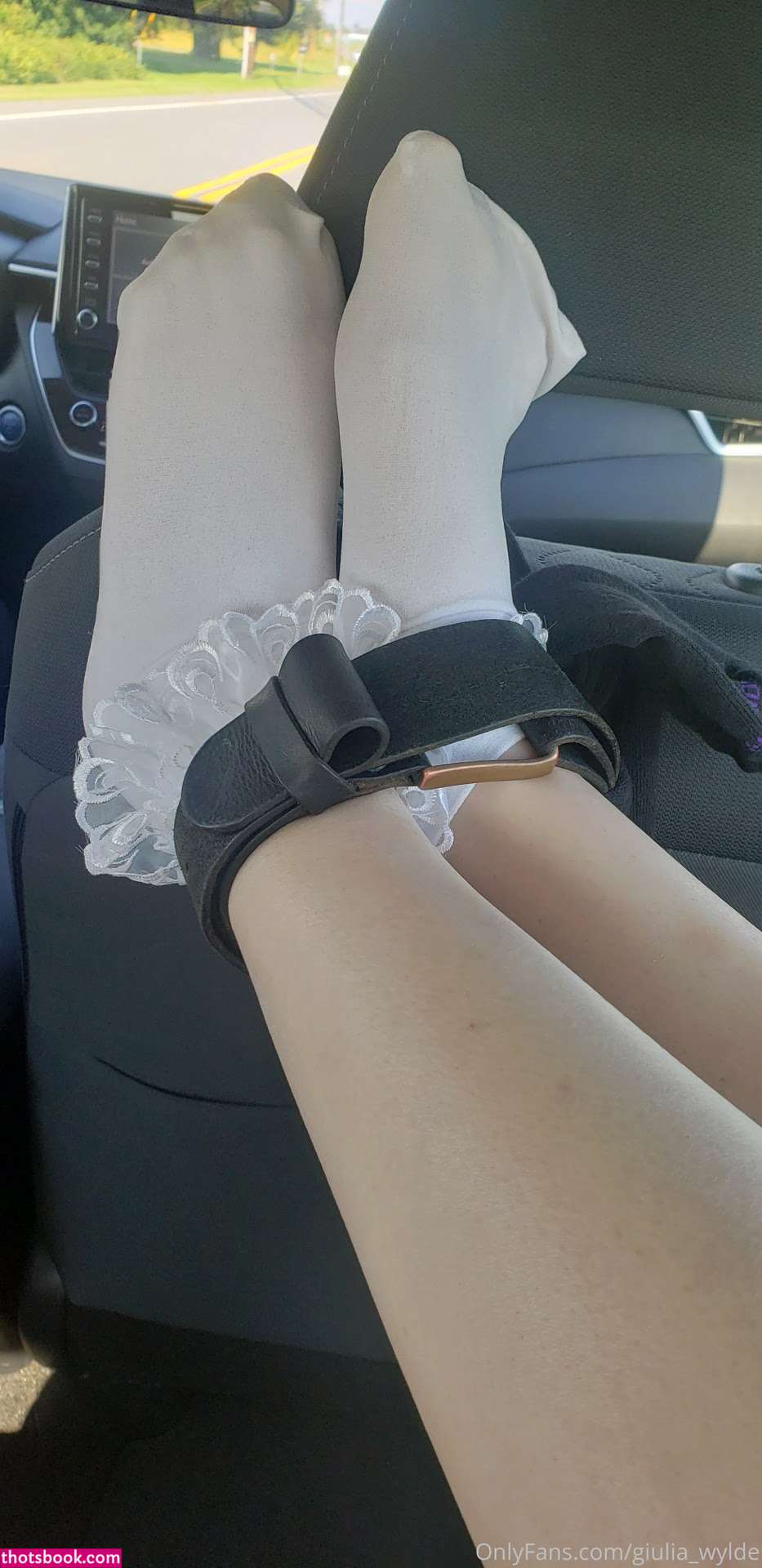 Giulia Wylde Photo #26