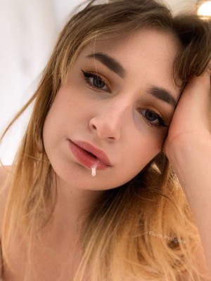 Flora Rodgers Photo #134