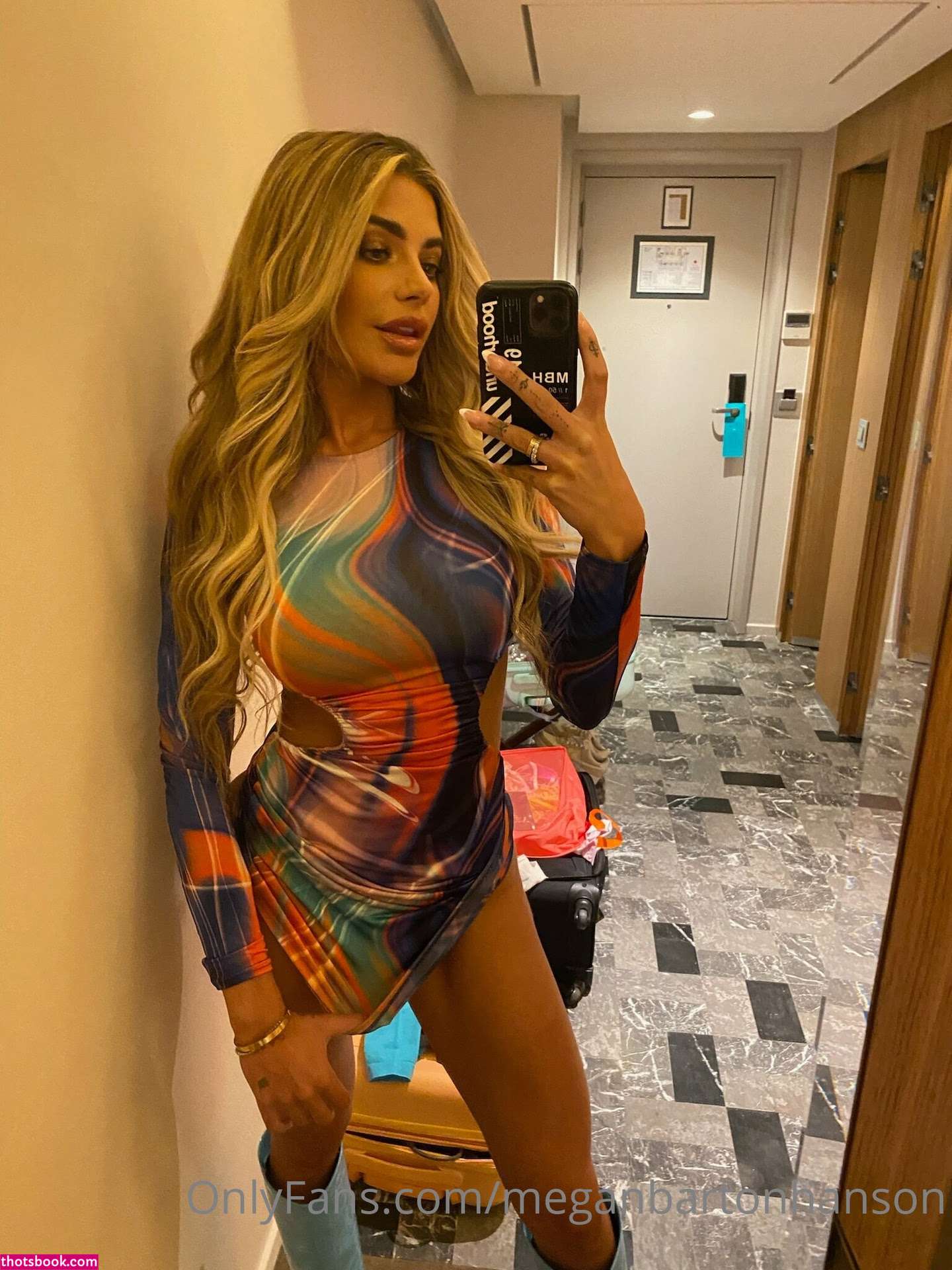 Megan Barton Hanson Photo #44