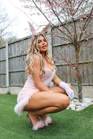 Megan Barton Hanson Photo #88