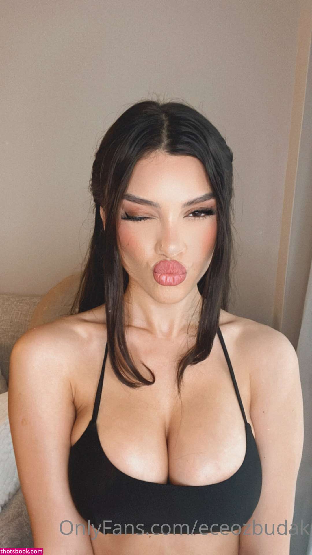 eceozbudak Photo #15