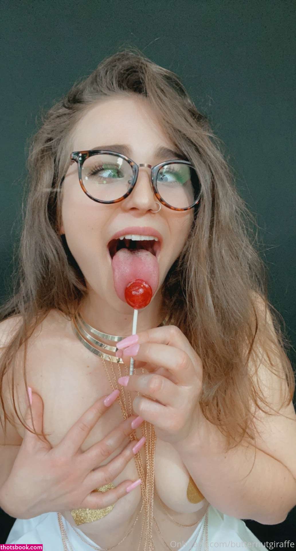 Butternutgiraffe Photo #12