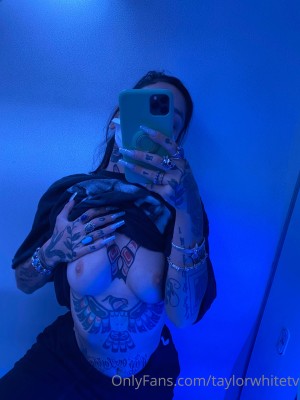 taylorwhitetv Photo #13