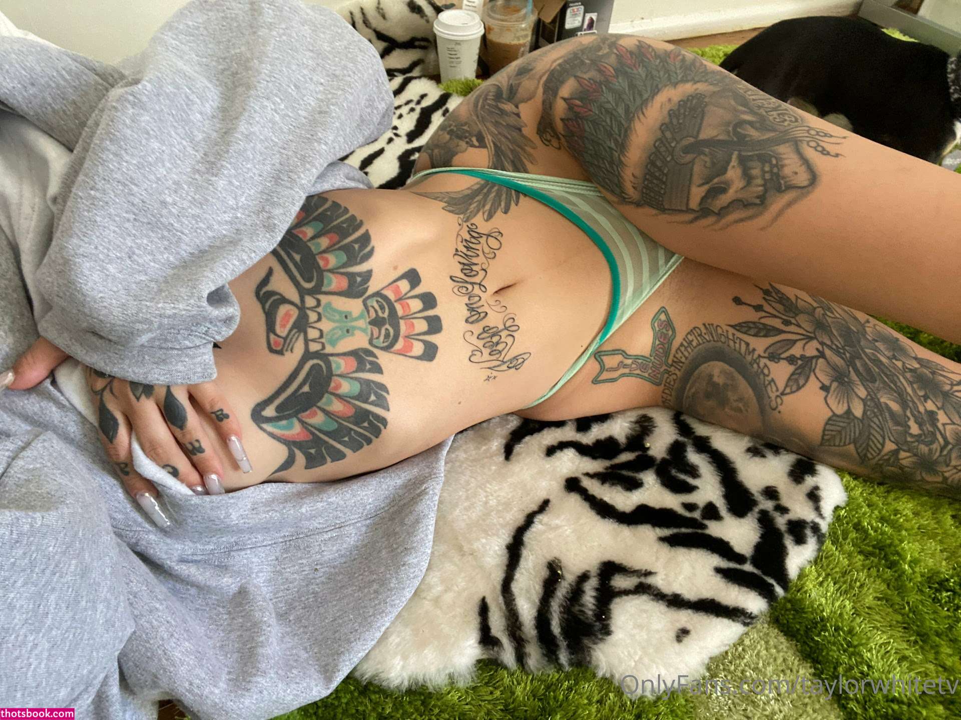 taylorwhitetv Photo #29