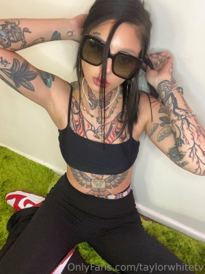 taylorwhitetv Photo #74