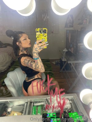 taylorwhitetv Photo #89