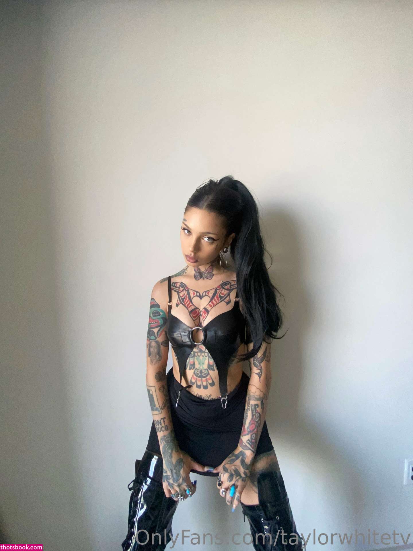 taylorwhitetv Photo #133