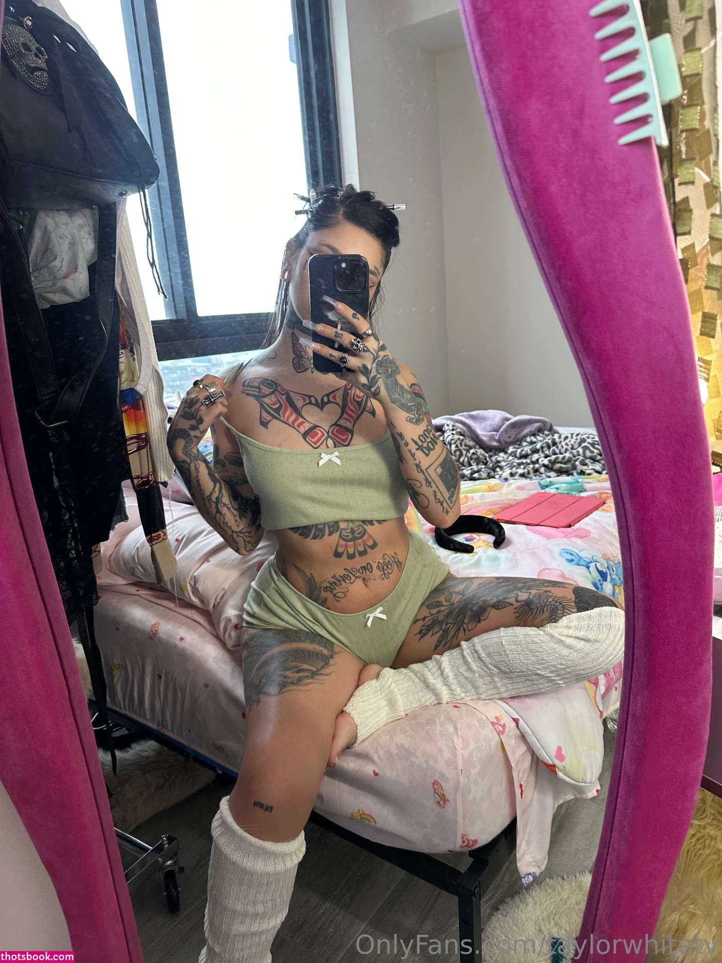 taylorwhitetv Photo #220