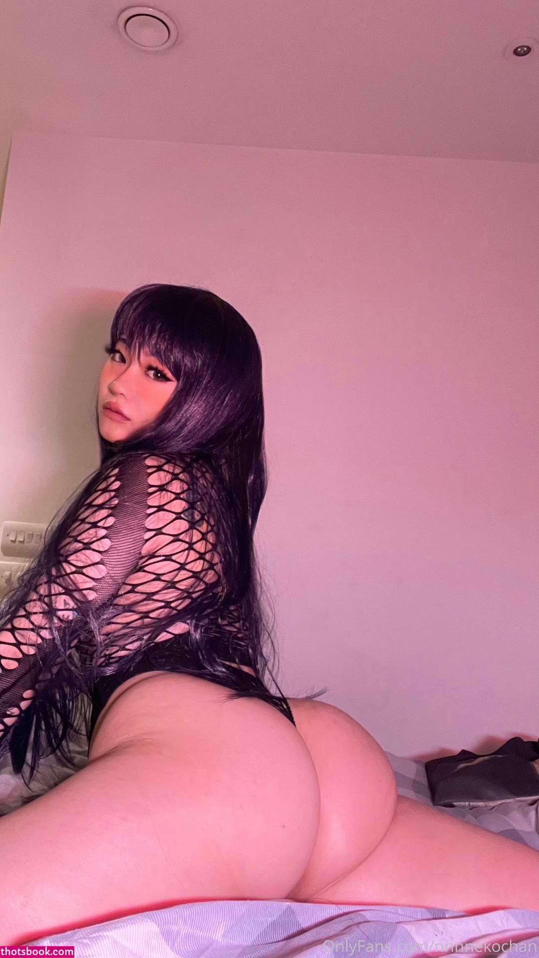 nnnneckochan Photo #164