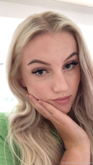 Elsathora Photo #279